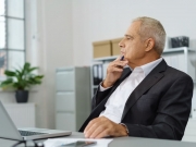 https://www.lemediasocial-emploi.fr/media/cache/articles_thumbnail/uploads/images/articles-small/5bbe217037737_Directeur metier sens (1).jpeg